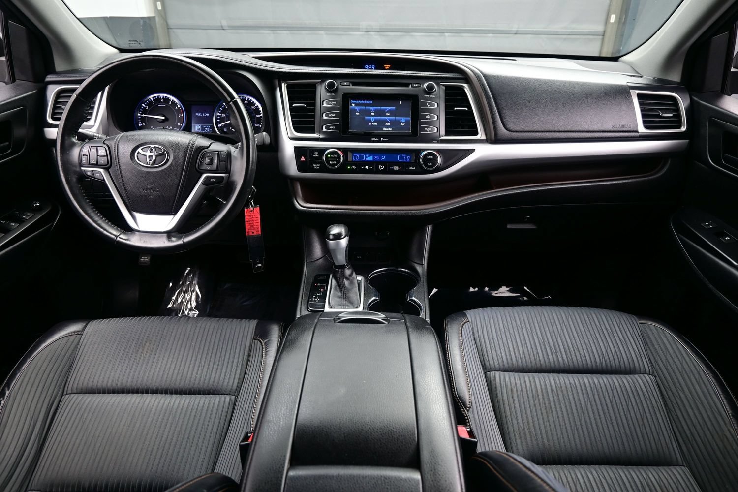 Used 2014 Toyota Highlander Plus FWD image 17