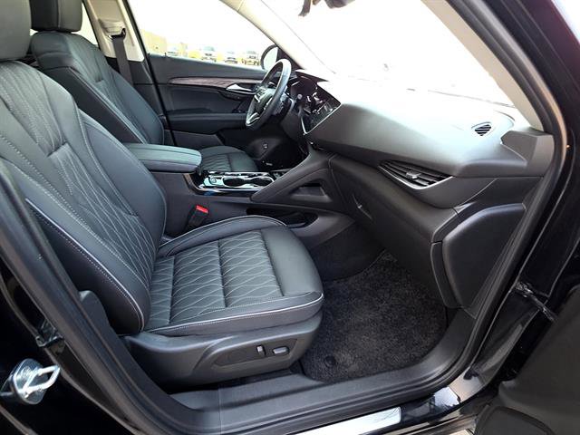 Used 2023 Buick Envision Avenir image 15
