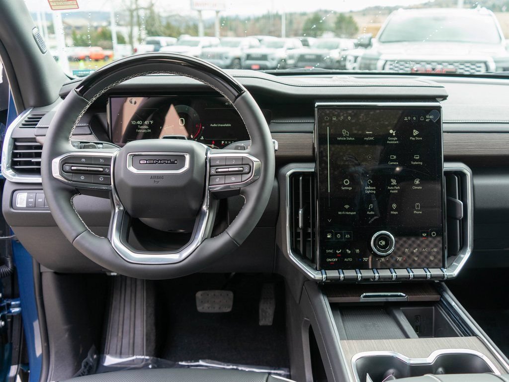New 2026 GMC Acadia Denali w/ Super Cruise Package AWD/4WD image 17