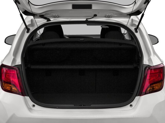 Used 2017 Toyota Yaris L w/ Carpet Mat Package FWD image 13