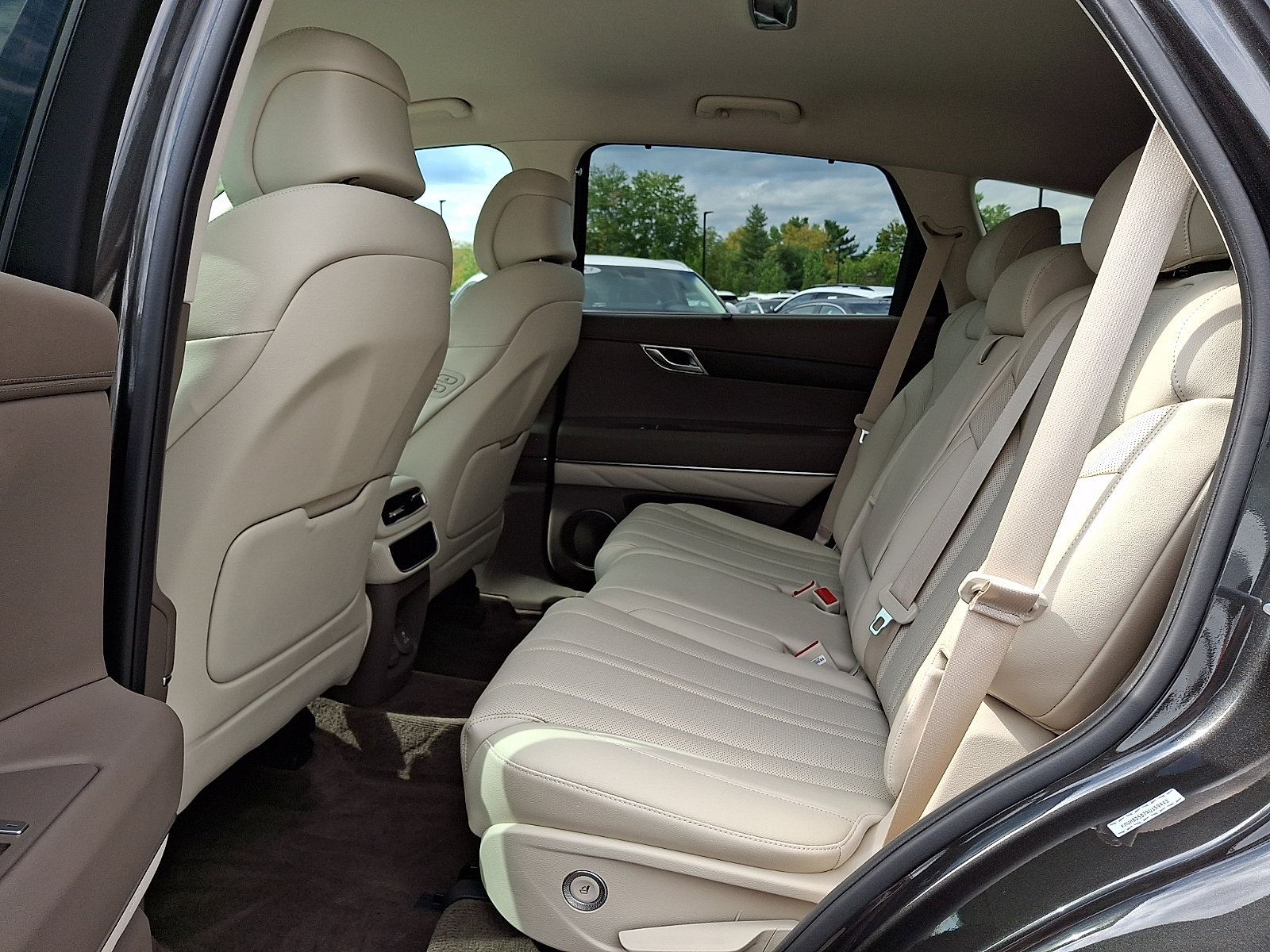 Certified 2024 Genesis GV80 2.5T AWD/4WD image 10