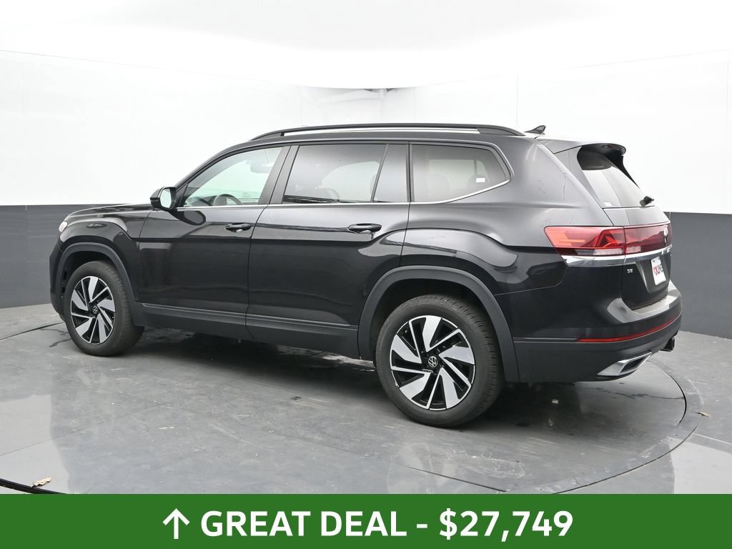 Used 2024 Volkswagen Atlas SE AWD/4WD image 11