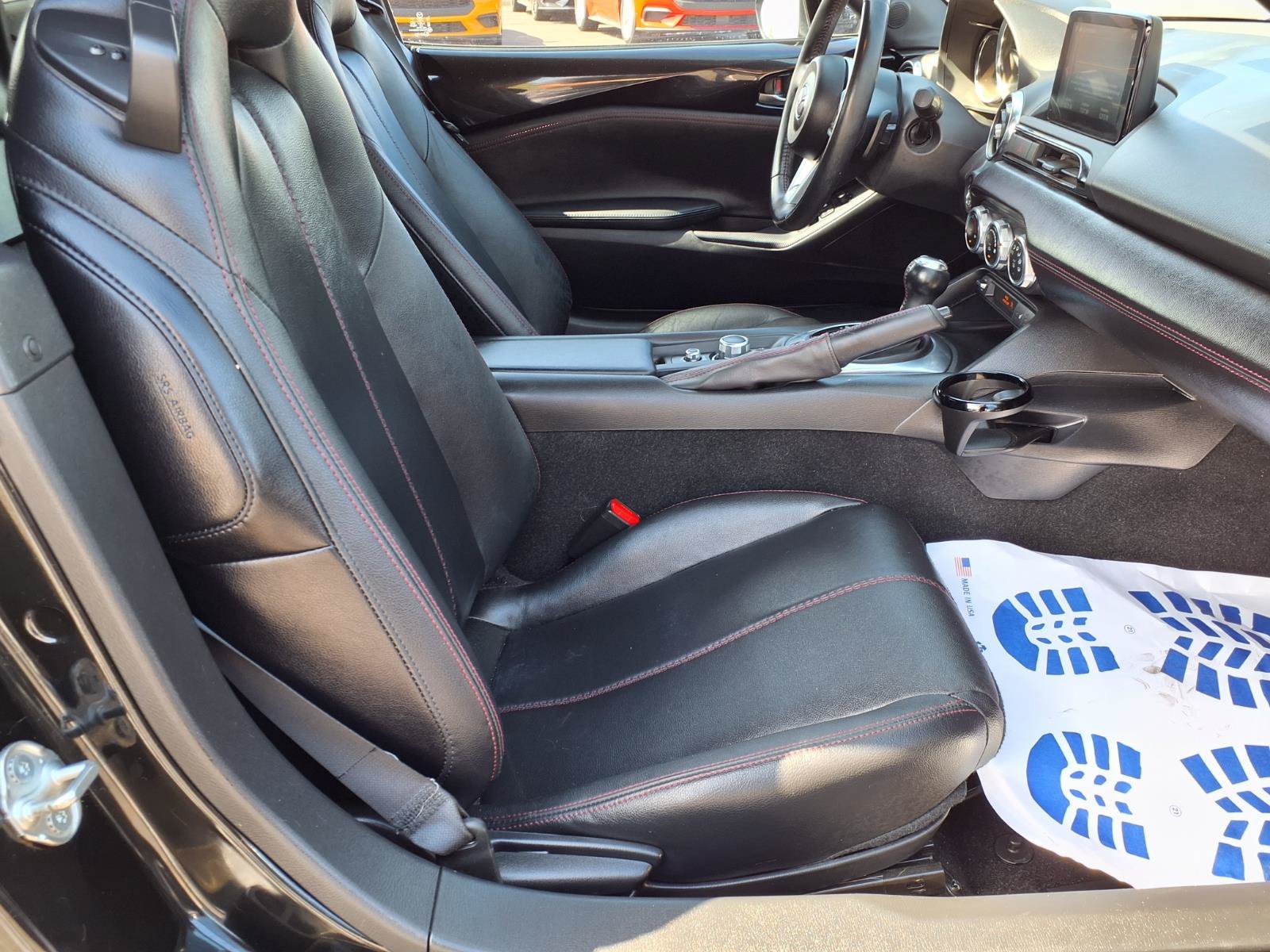 Used 2019 MAZDA MX-5 Miata RF Grand Touring RWD image 11