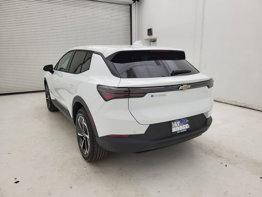 New 2026 Chevrolet Equinox EV LT image 14