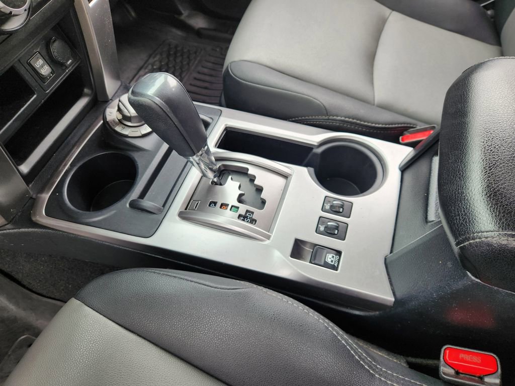 Used 2019 Toyota 4Runner SR5 Premium AWD/4WD image 19