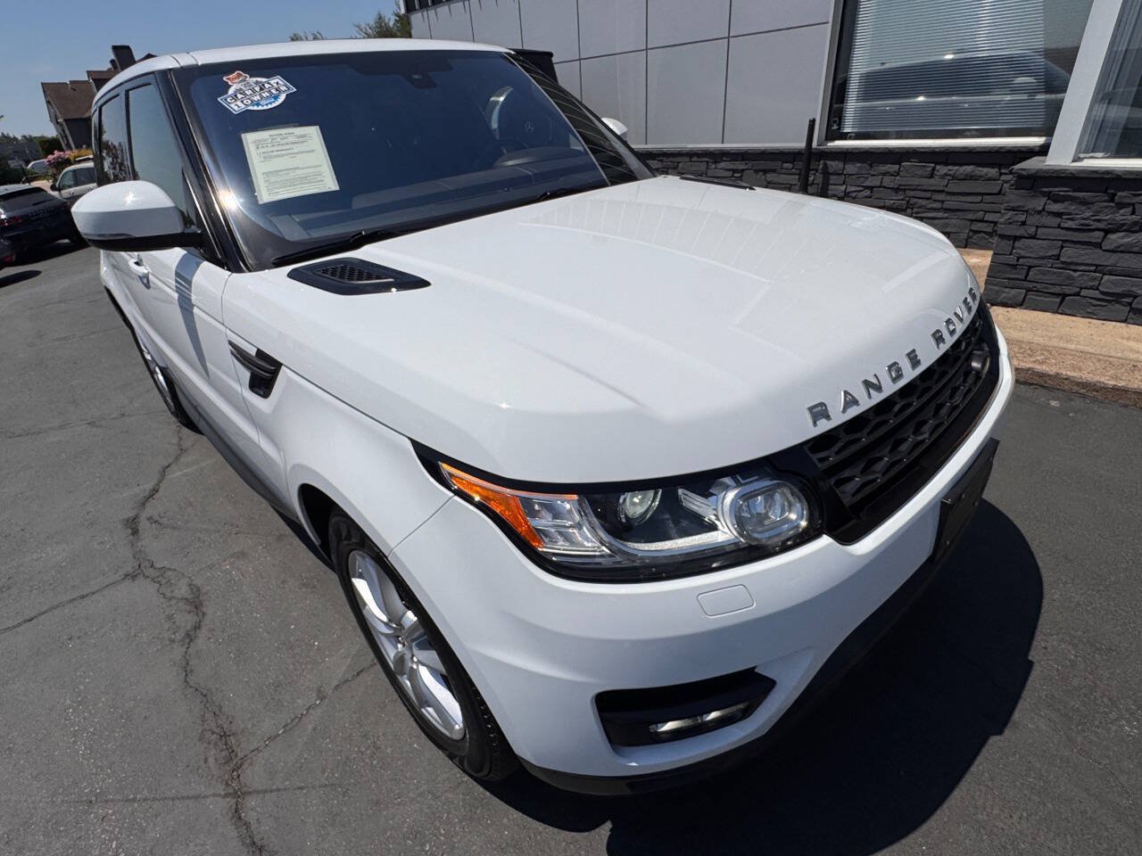 Used 2016 Land Rover Range Rover Sport SE AWD/4WD image 11
