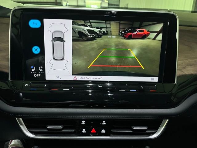 Used 2025 Volkswagen Atlas SE FWD image 17