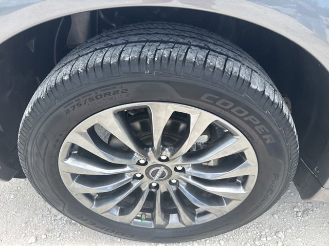 Used 2022 Nissan Armada Platinum w/ Captain's Chairs Package RWD image 31