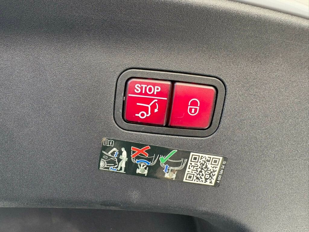 Used 2022 Mercedes-Benz AMG GT 53 image 27