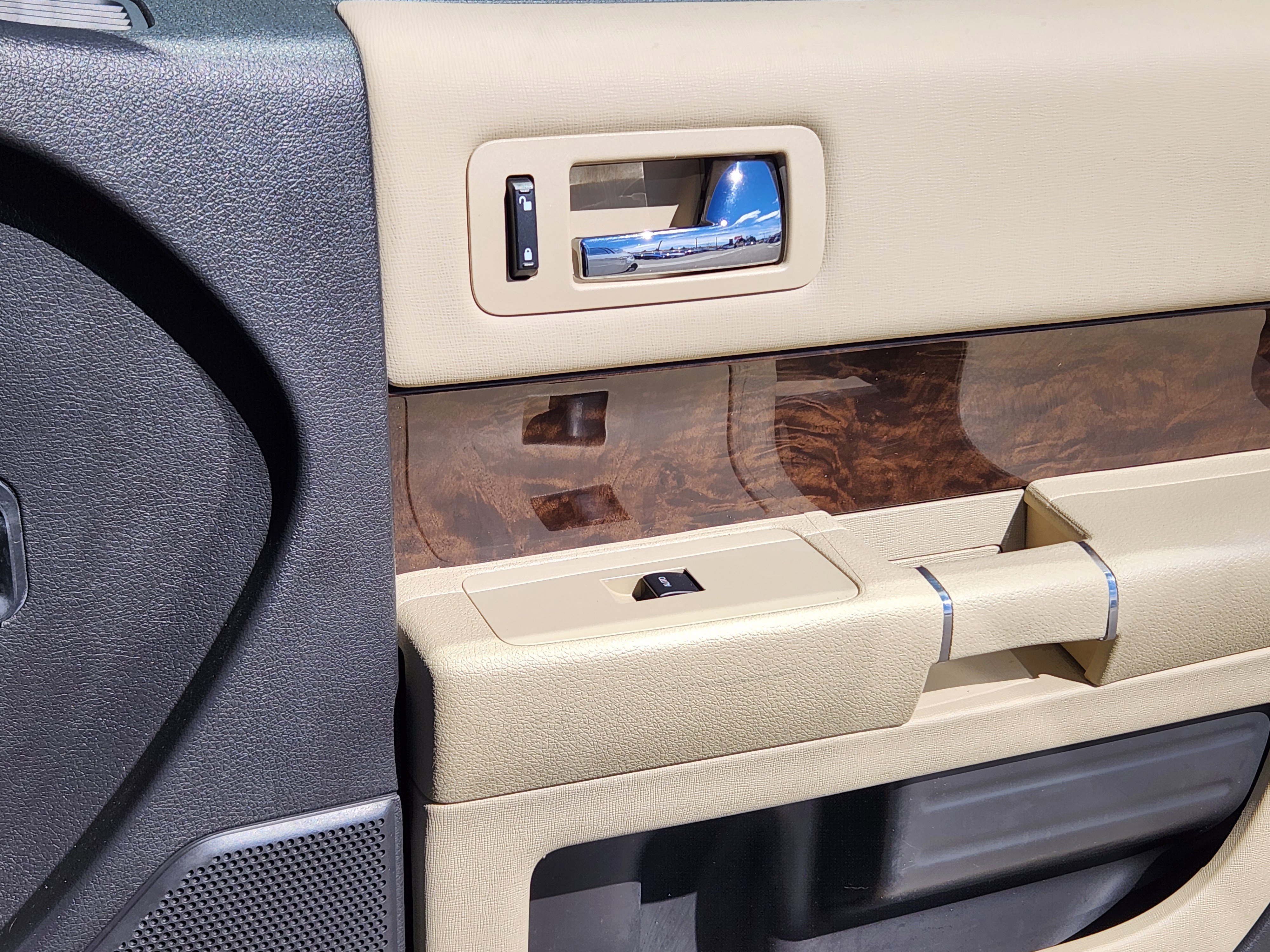 Used 2019 Ford Flex Limited image 16