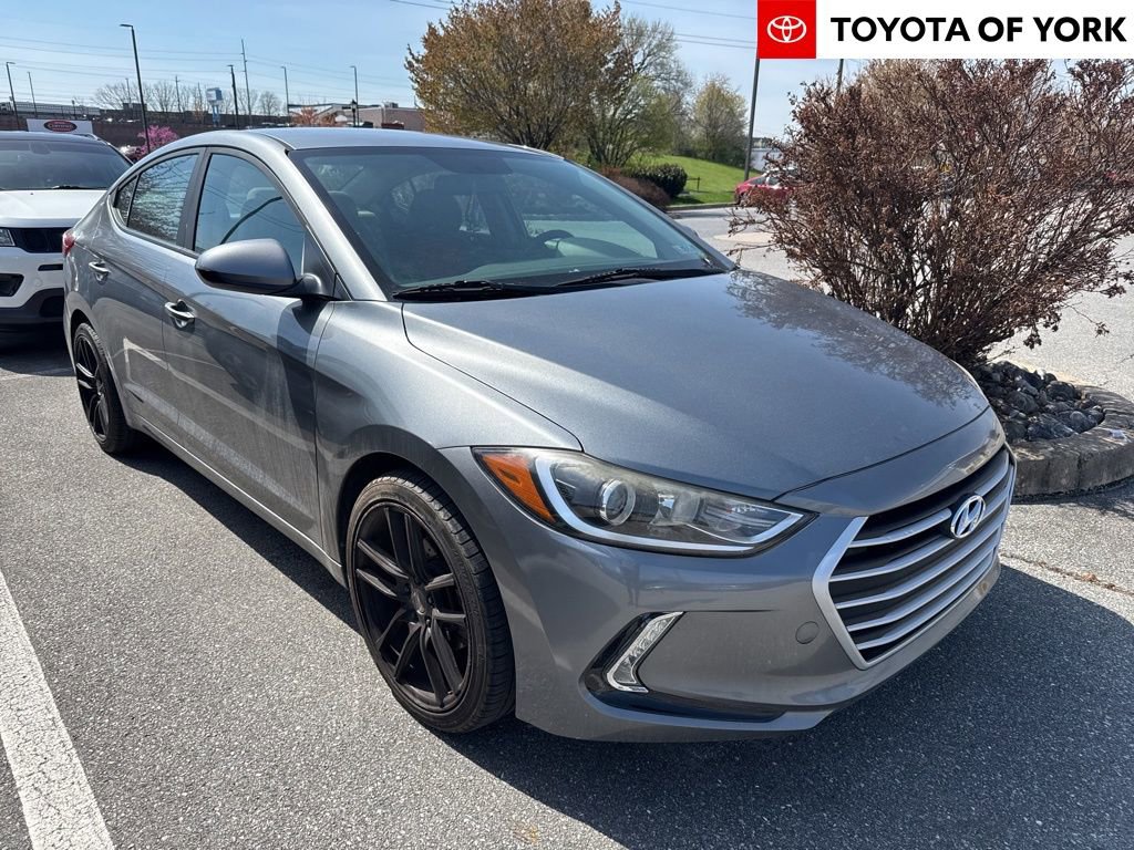 Used 2017 Hyundai Elantra SE FWD image 1