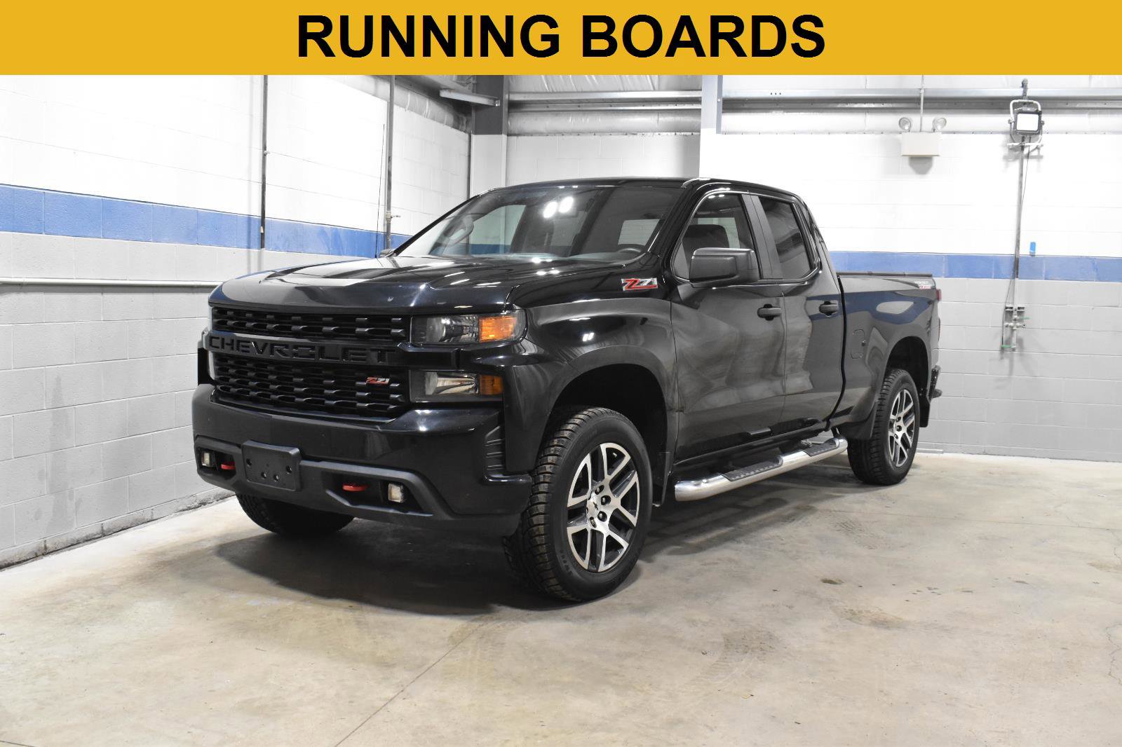 Used 2019 Chevrolet Silverado 1500 Custom Trail Boss w/ Custom Convenience Package AWD/4WD image 4