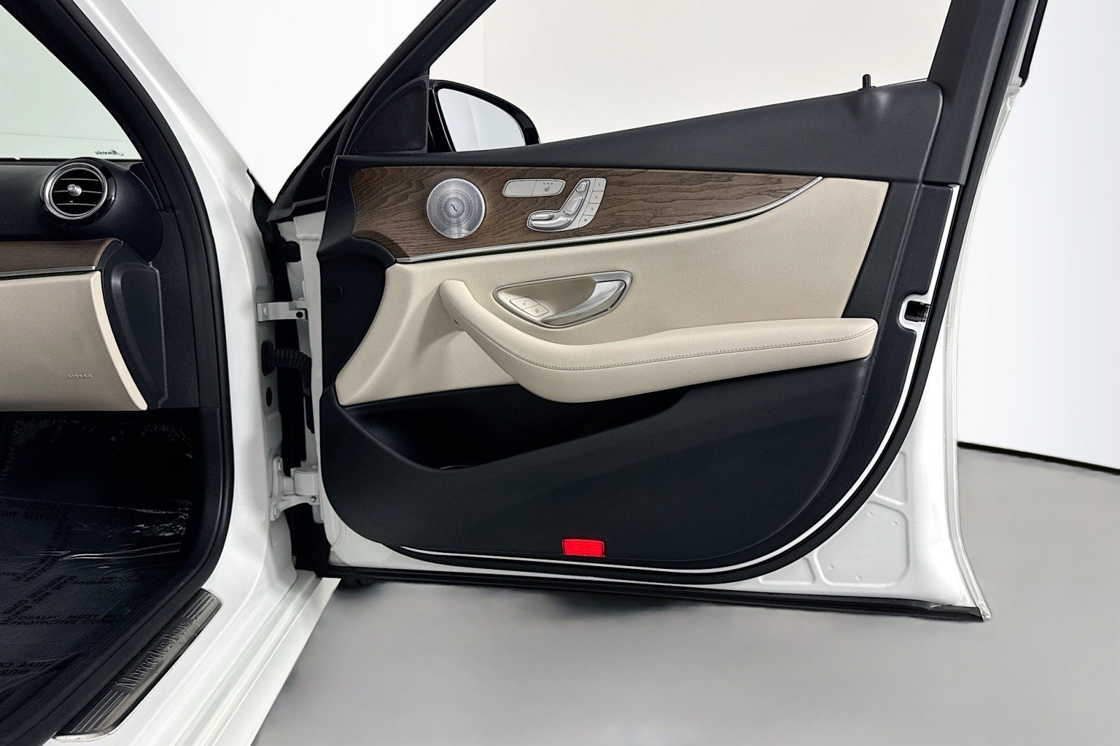 Certified 2021 Mercedes-Benz E 350 Sedan image 25