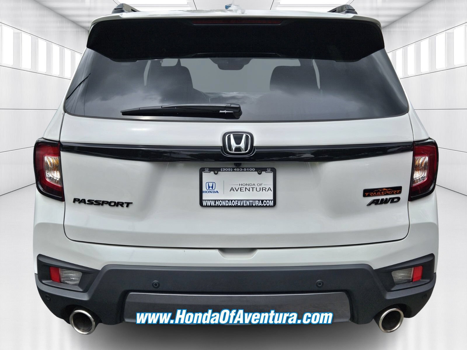 Used 2024 Honda Passport TrailSport image 3