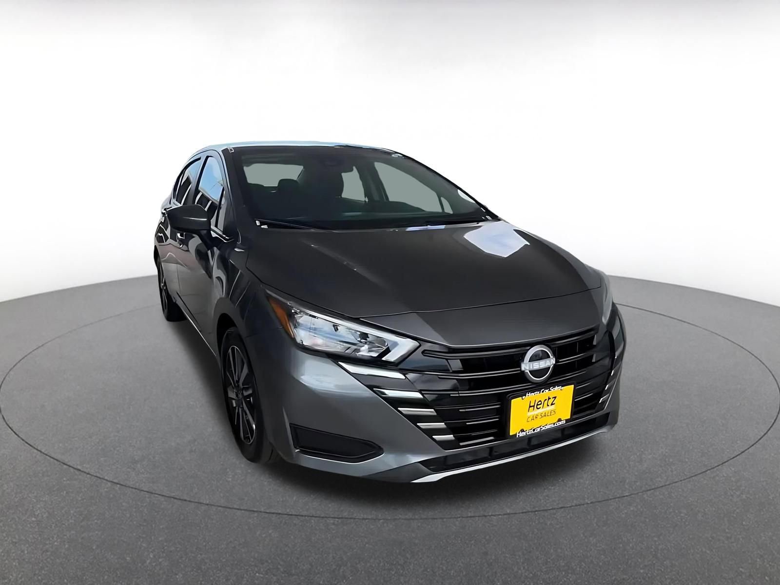 Used 2025 Nissan Versa SV FWD image 3