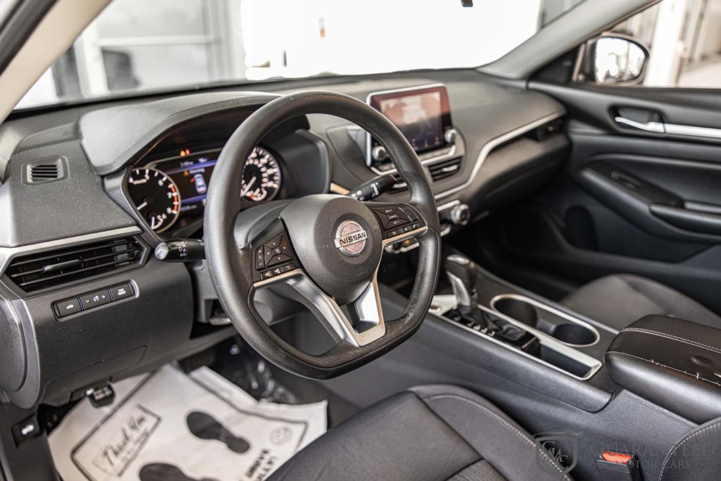 Used 2022 Nissan Altima 2.5 SV FWD image 18