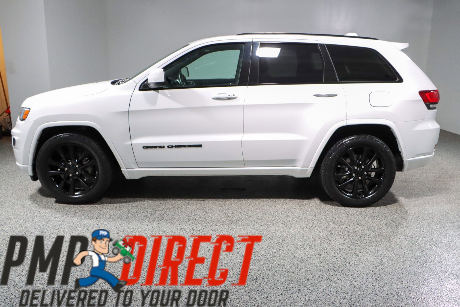Used 2018 Jeep Grand Cherokee Altitude image 10