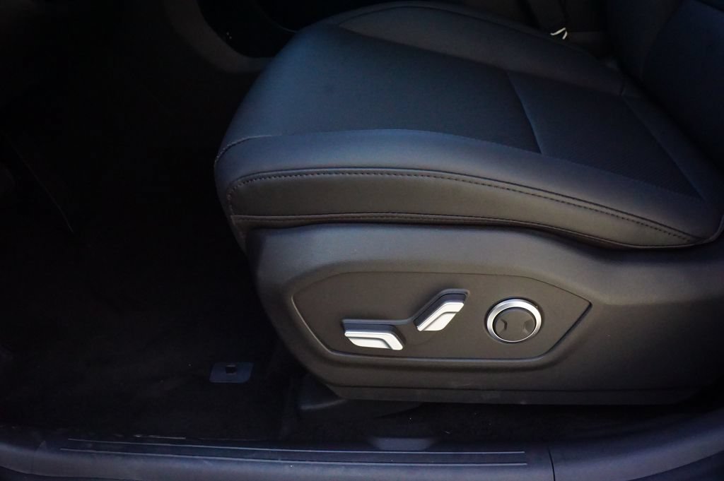 New 2026 Hyundai Santa Fe XRT AWD/4WD image 17