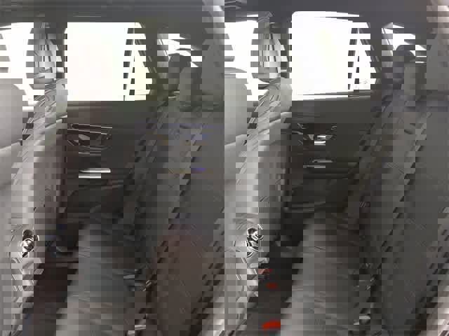 Used 2026 Mercedes-Benz GLC 300 4MATIC image 20