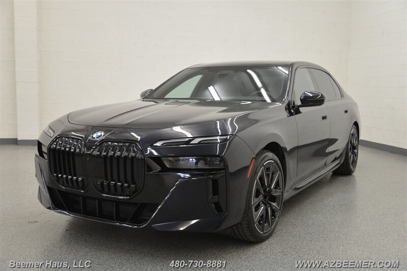 Used 2023 BMW 740i RWD image 2