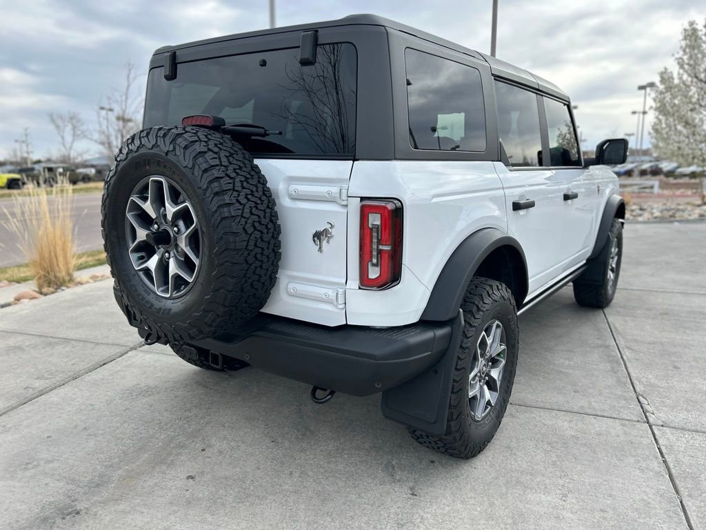 Used 2023 Ford Bronco Badlands image 9