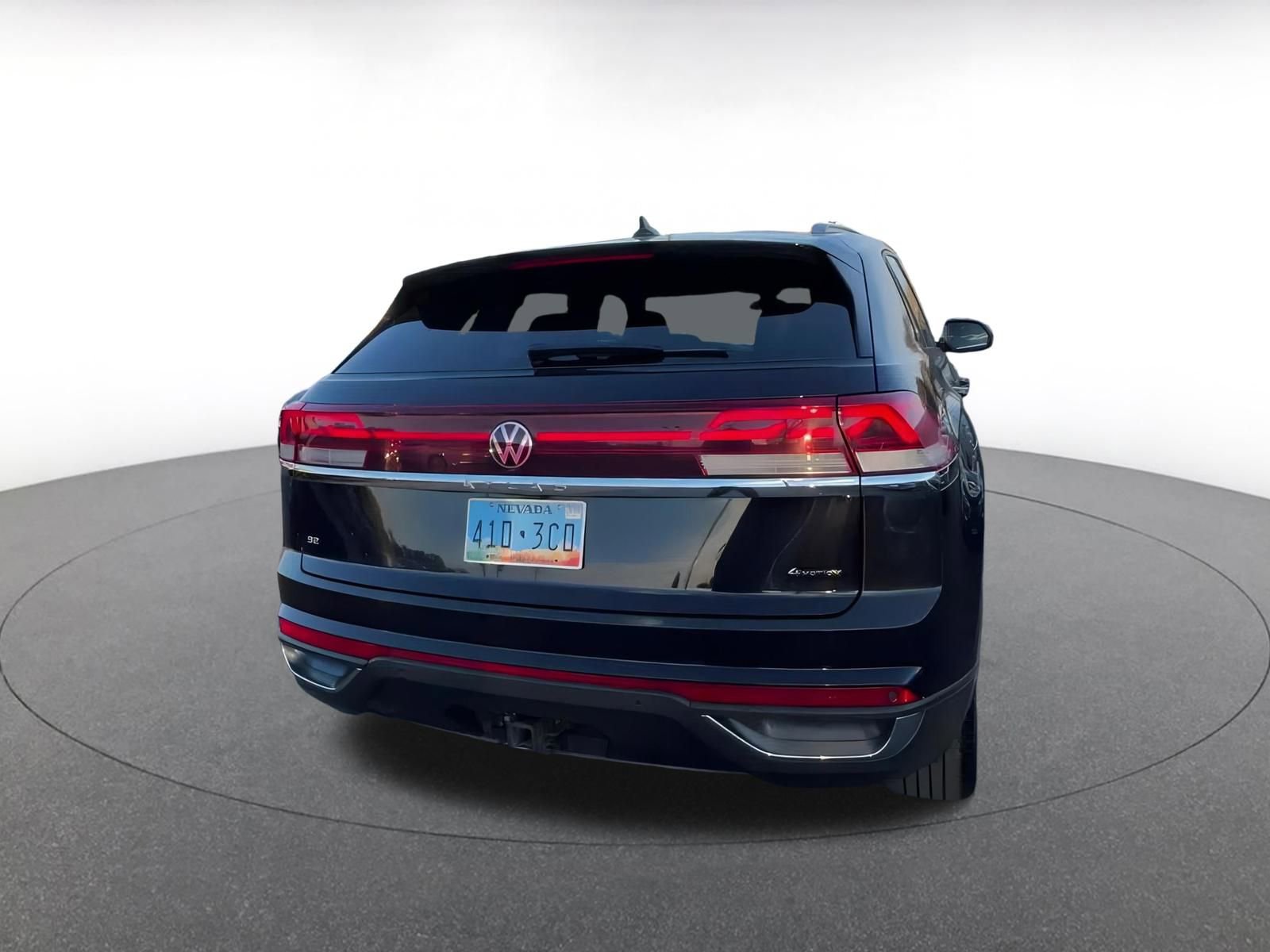 Used 2025 Volkswagen Atlas Cross Sport SE image 15