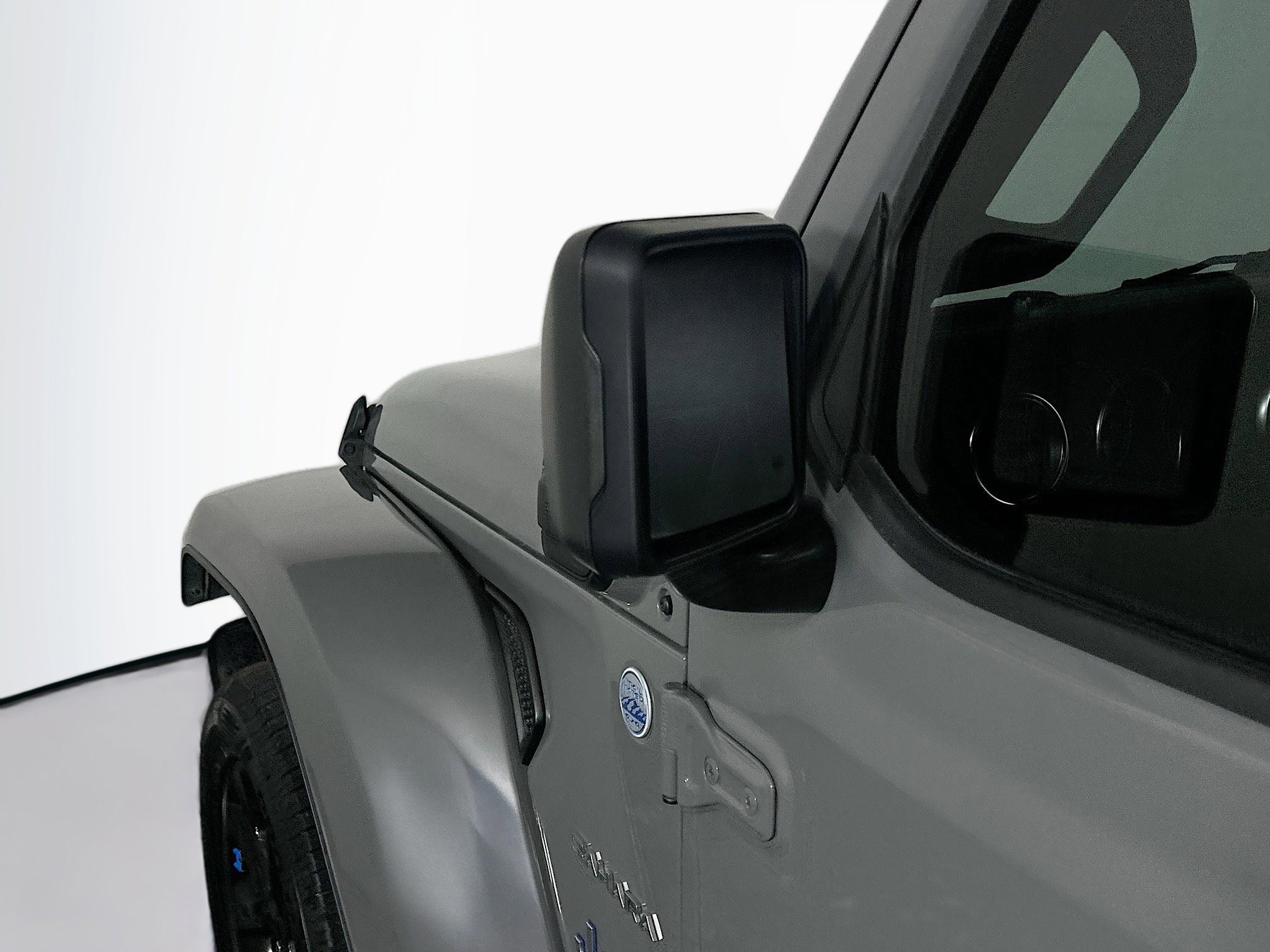 Used 2023 Jeep Wrangler Unlimited Sahara AWD/4WD image 16