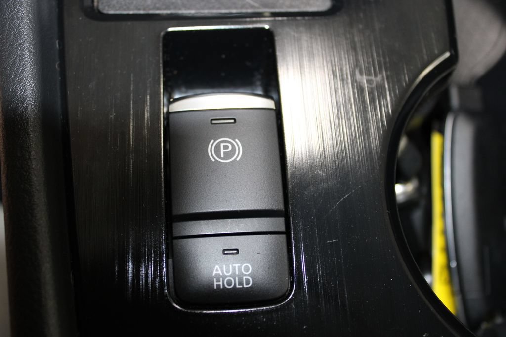Used 2023 Nissan Rogue SV AWD/4WD image 41