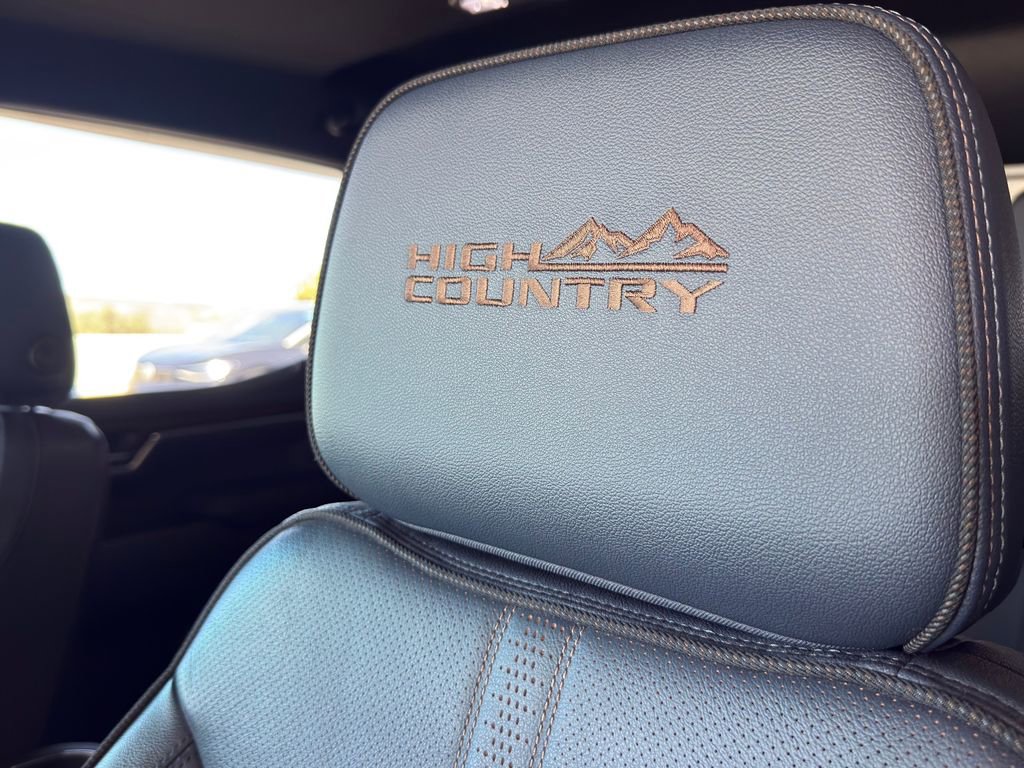 Used 2023 Chevrolet Silverado 1500 High Country image 16