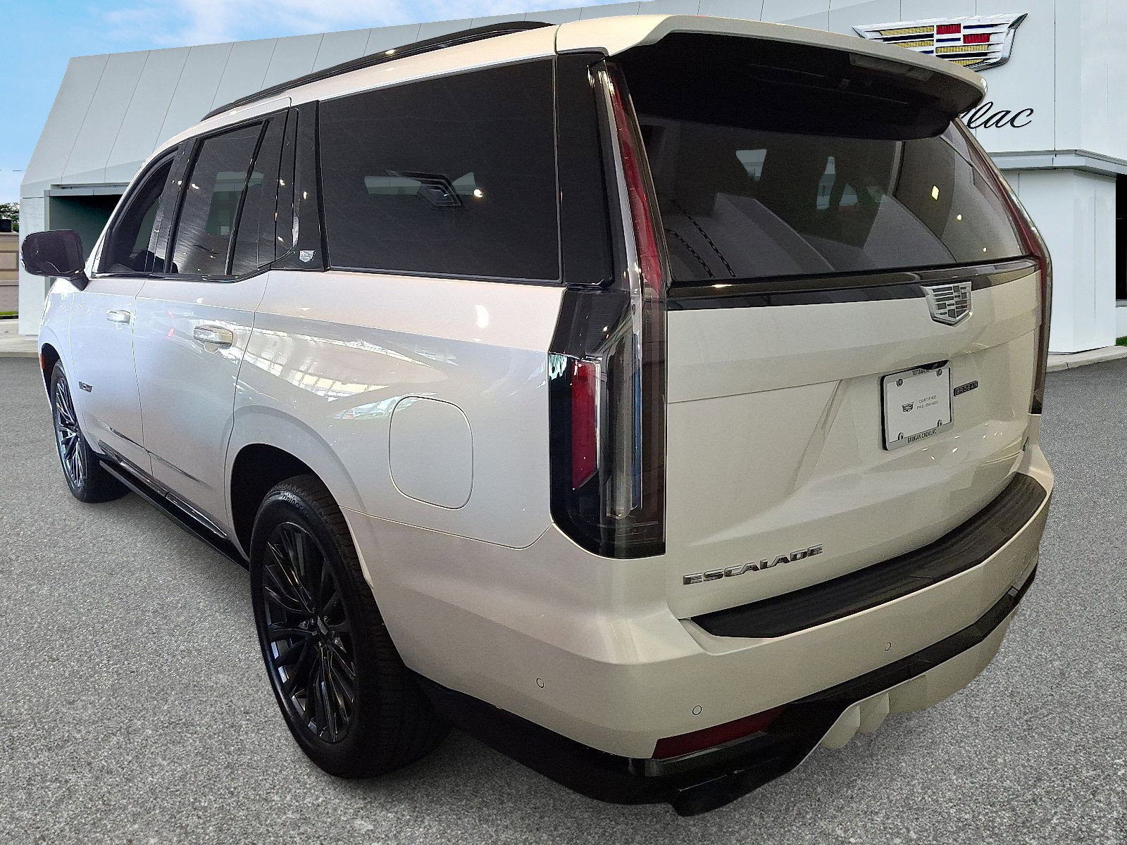 Used 2024 Cadillac Escalade V w/ LPO, Floor Liner Package image 2