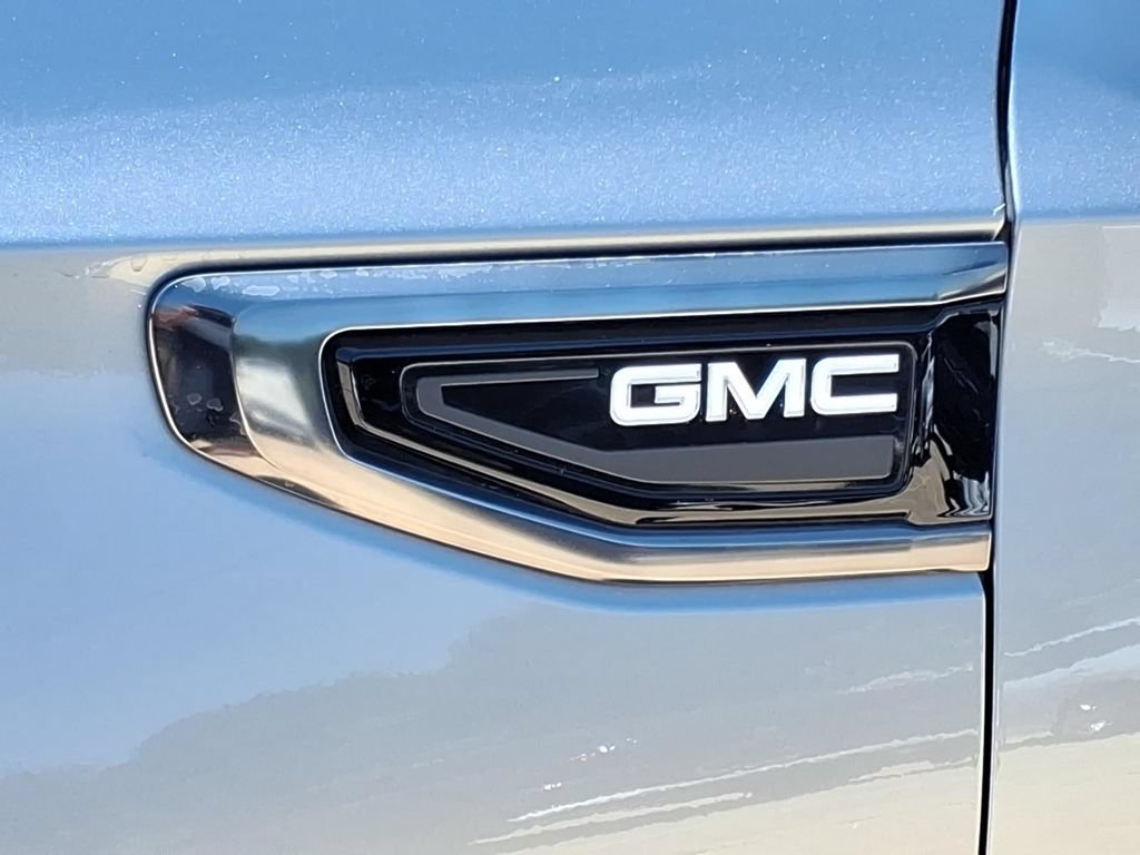 Certified 2024 GMC Yukon XL AT4 w/ AT4 Premium Plus Package AWD/4WD image 10