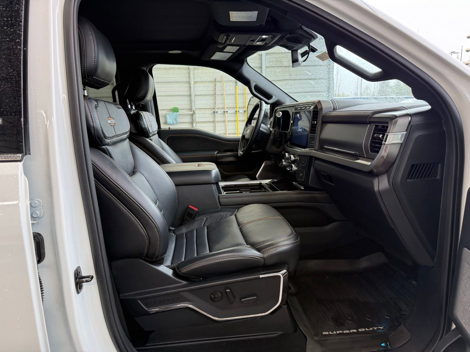 Used 2024 Ford F350 Platinum AWD/4WD image 10