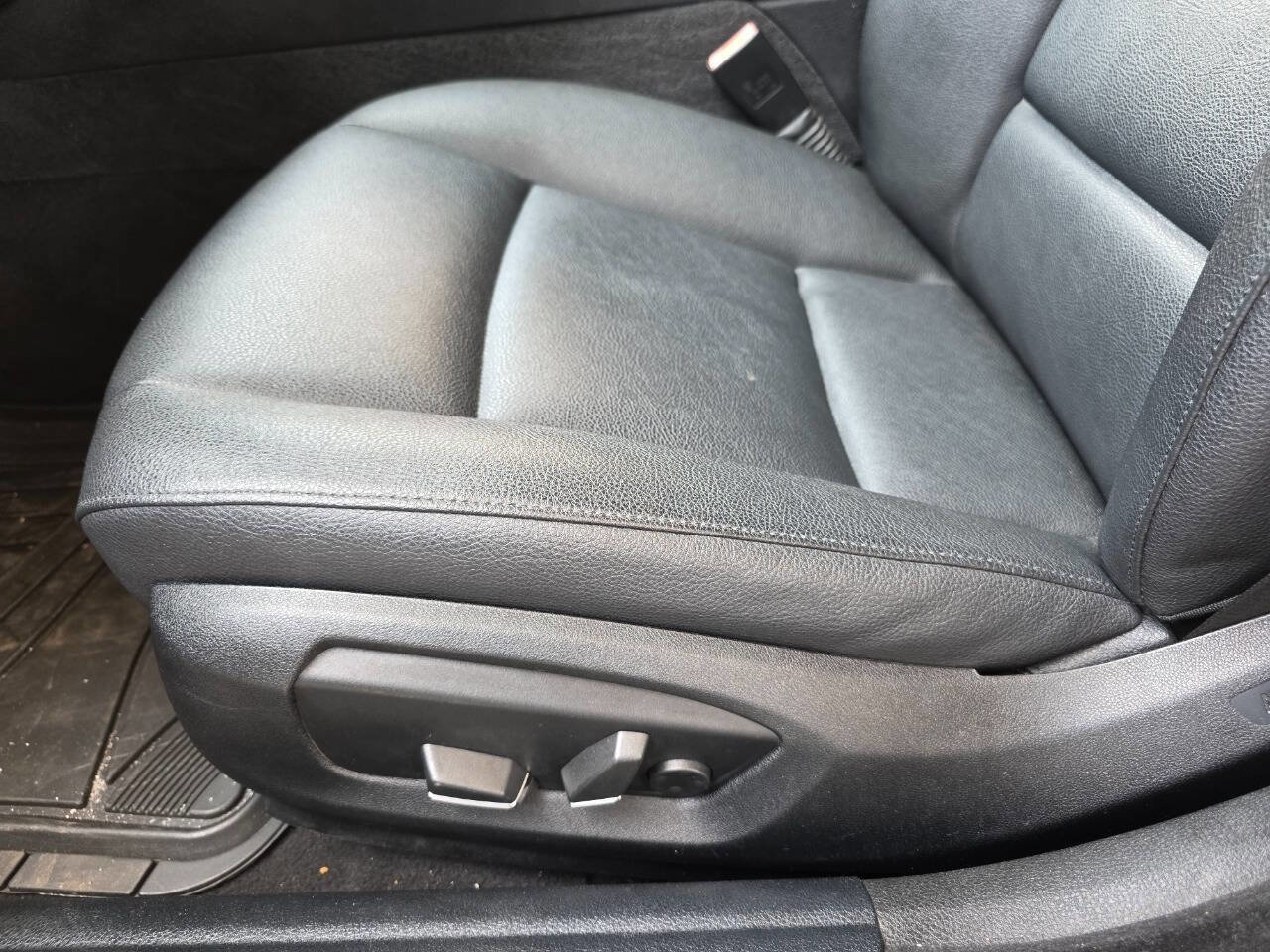 Used 2016 BMW 528i Sedan RWD image 20