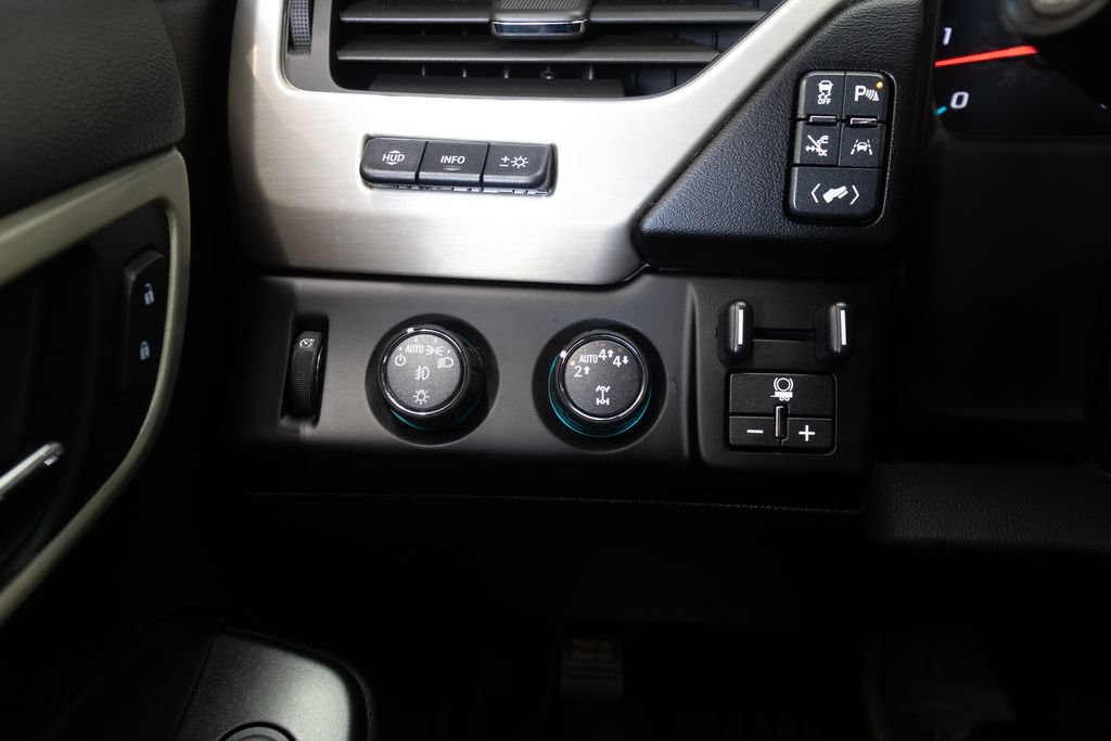 Used 2020 GMC Yukon Denali w/ Denali Ultimate Package AWD/4WD image 31