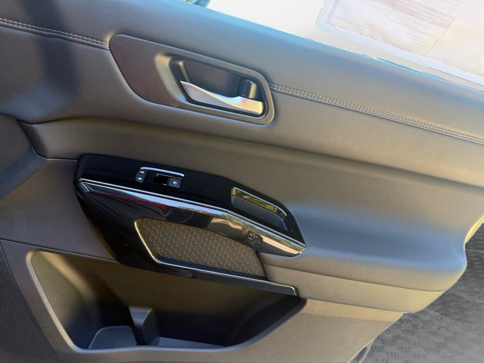 New 2026 Nissan Pathfinder Platinum FWD image 31