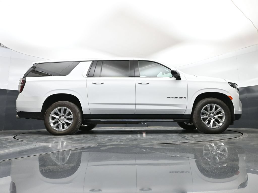 Used 2023 Chevrolet Suburban Premier AWD/4WD image 56
