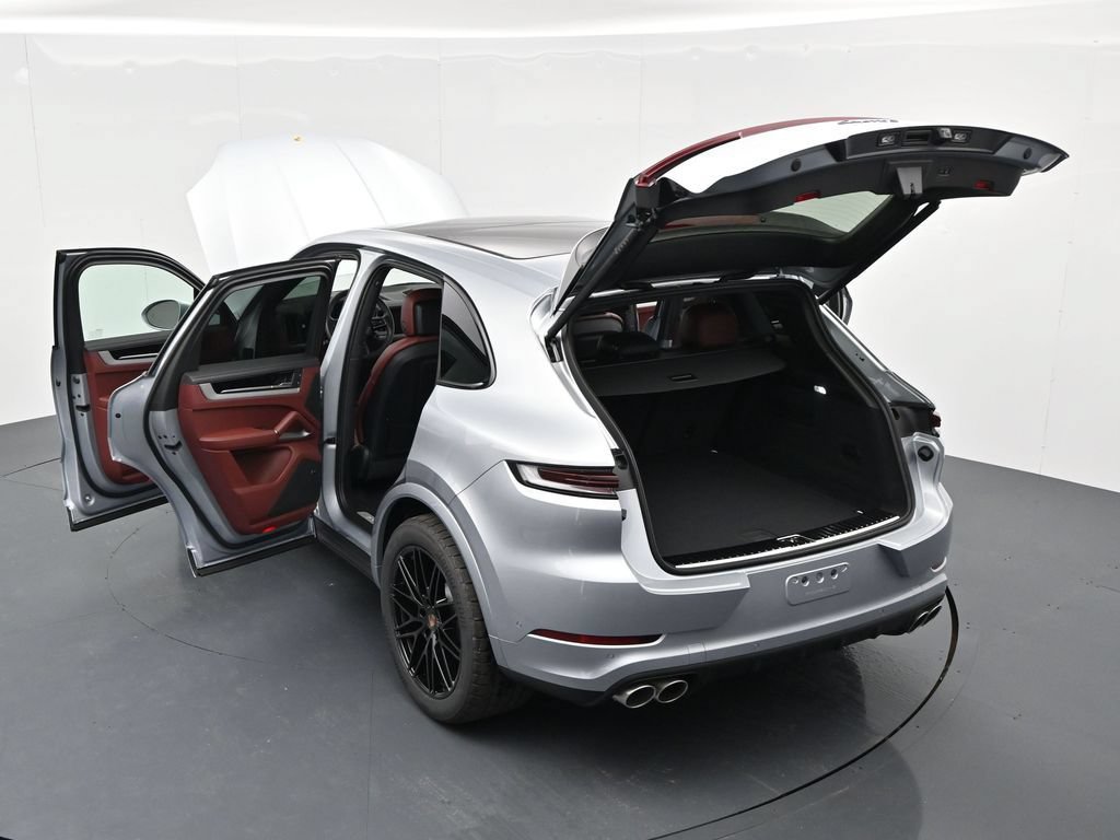 New 2026 Porsche Cayenne S AWD/4WD image 23