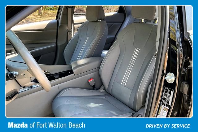 Used 2021 Hyundai Elantra SEL w/ Convenience Package image 18
