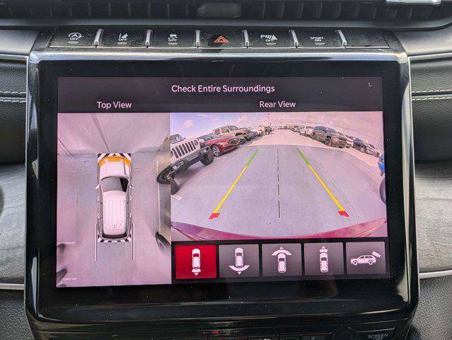 Certified 2022 Jeep Grand Cherokee Limited w/ Luxury Tech Group II RWD image 23