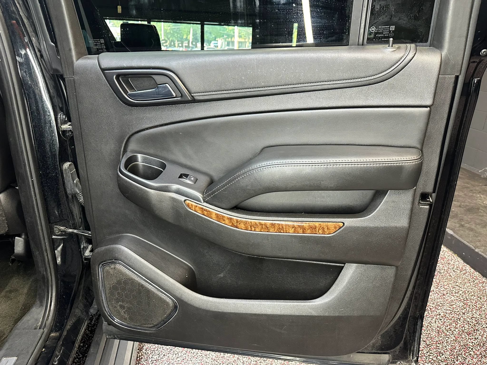 Used 2016 Chevrolet Suburban LTZ AWD/4WD image 26