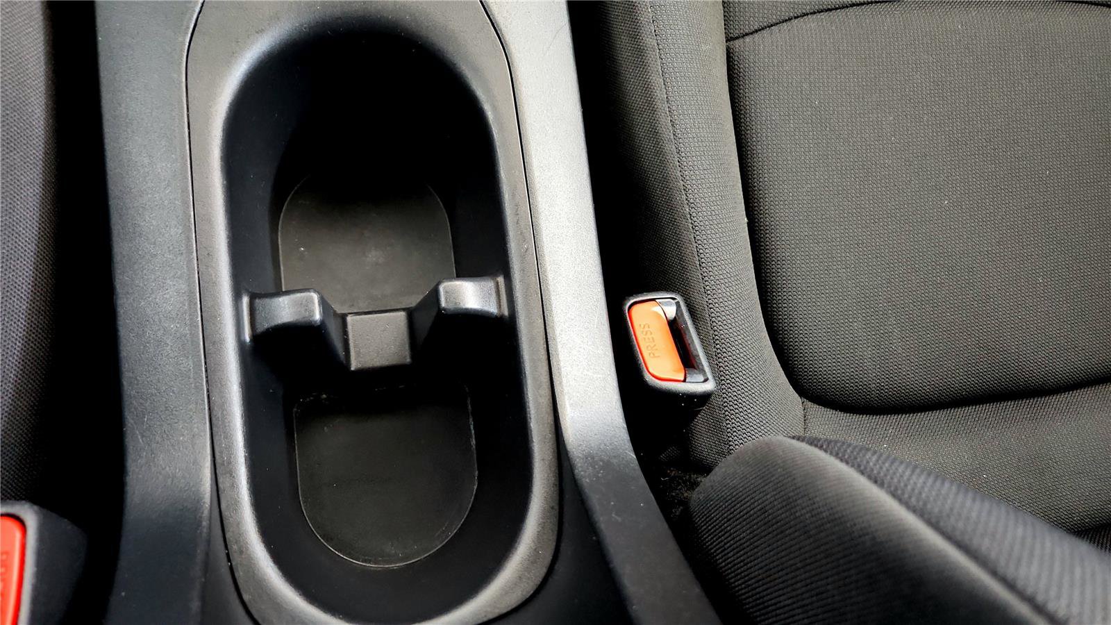 Certified 2023 Toyota Corolla Cross LE w/ Moonroof Package image 34