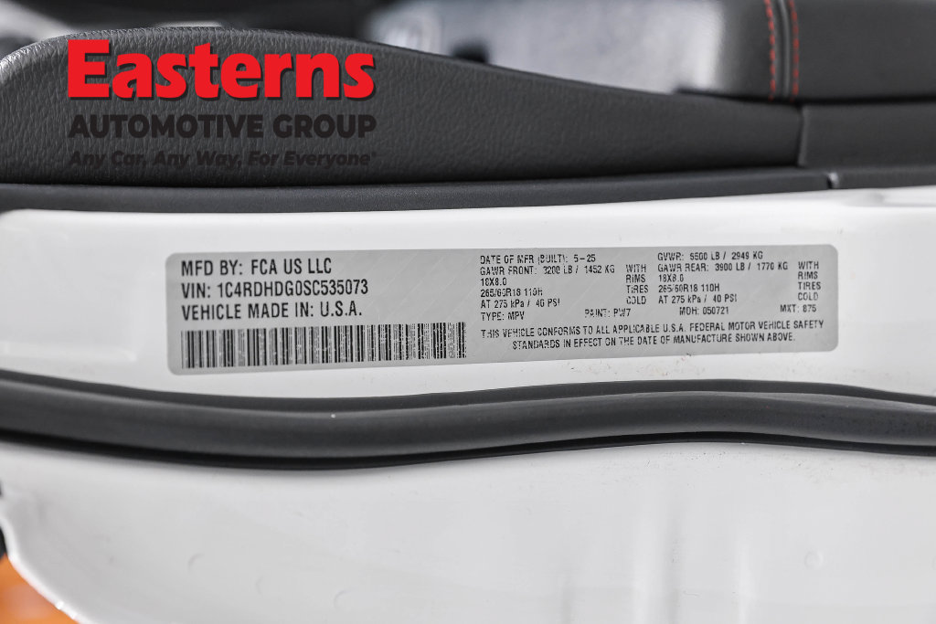 Used 2025 Dodge Durango GT RWD image 36