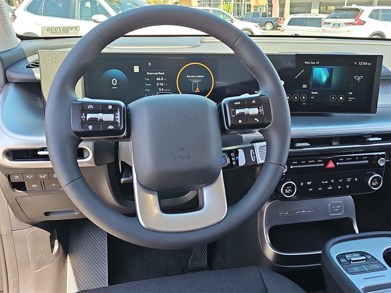 New 2026 Hyundai Ioniq 9 SE image 18