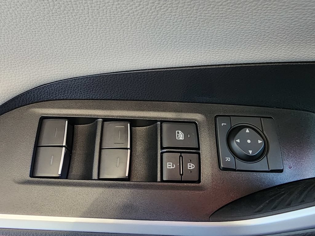 Used 2025 Toyota RAV4 Limited w/ Advanced Technology Package AWD/4WD image 15
