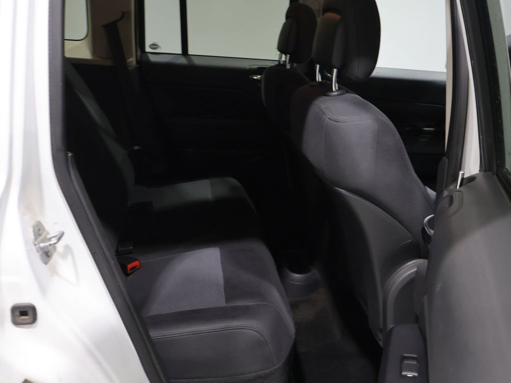 Used 2013 Jeep Patriot Latitude w/ Premium Sound Group AWD/4WD image 20