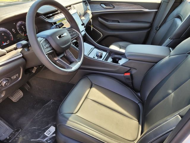 New 2026 Jeep Grand Cherokee L Limited AWD/4WD image 11