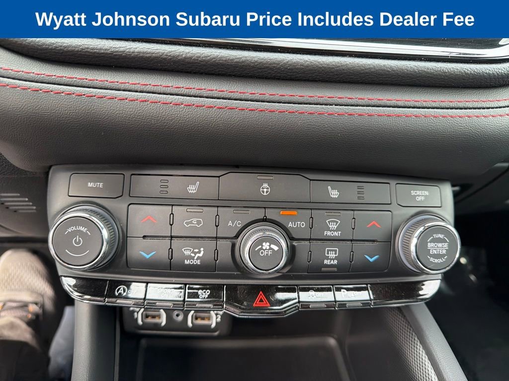 Used 2025 Dodge Durango GT AWD/4WD image 15