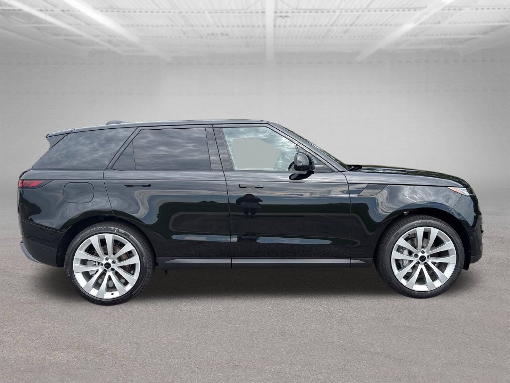 New 2027 Land Rover Range Rover Sport SE AWD/4WD image 6