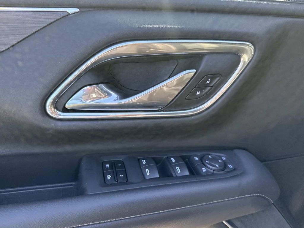 Used 2023 Chevrolet Tahoe Z71 w/ Z71 Off-Road Package image 19