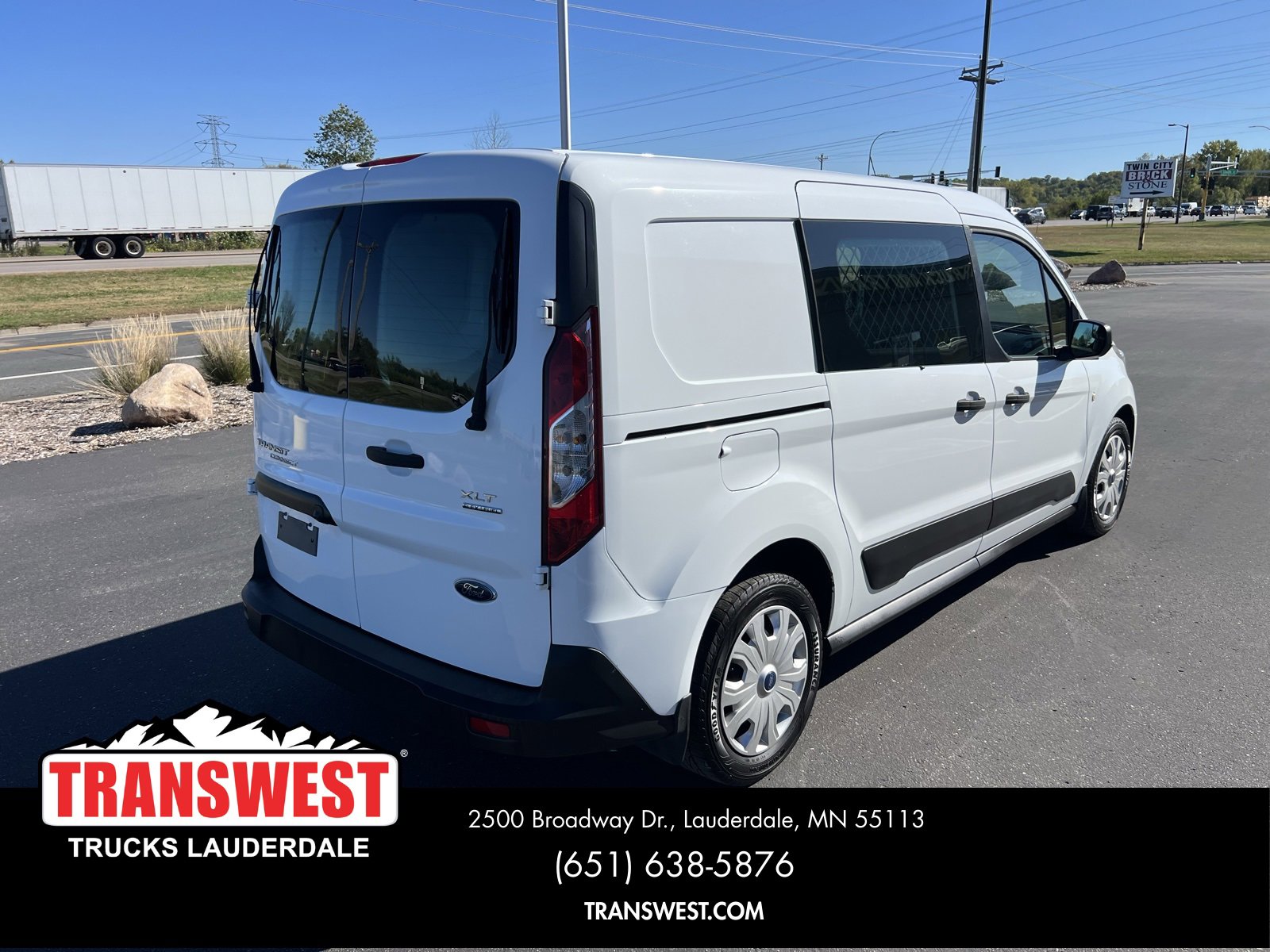 Used 2021 Ford Transit Connect XLT image 6